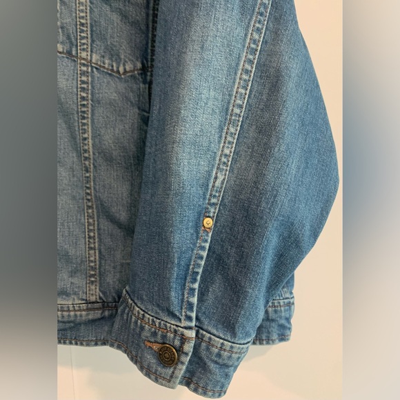 Excellent Condition, Kate Spade Oversized Denim Studded Jean Jacket, Size Large - Picture 7 of 16